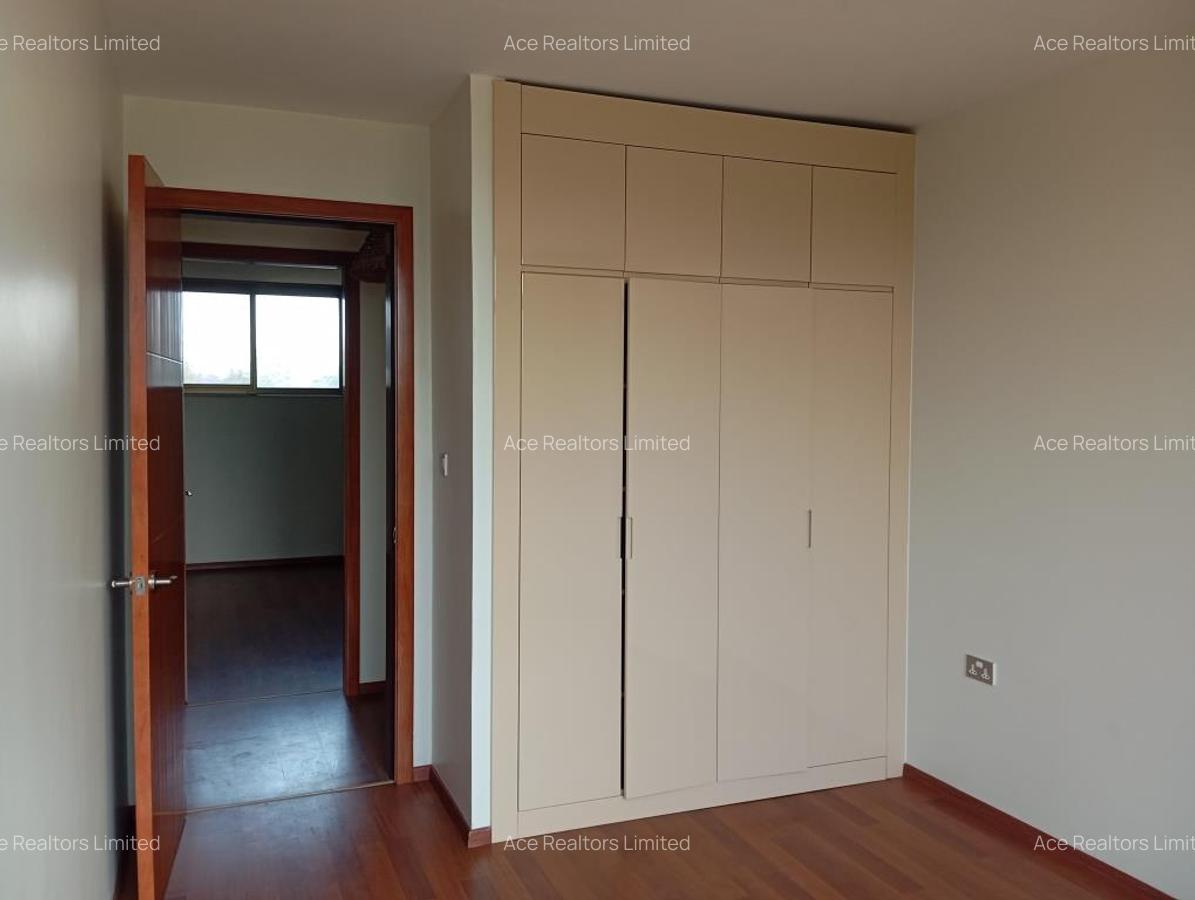 3 Bed Apartment with En Suite at 6Th Parklands - 7