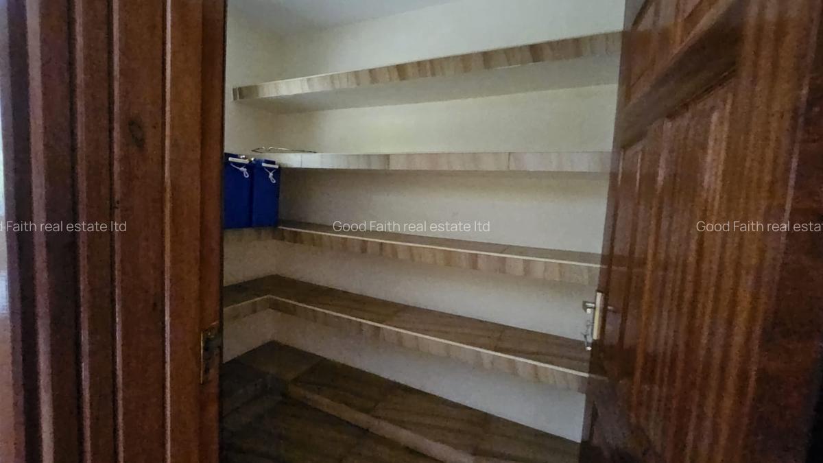 4 Bed House with Swimming Pool in Runda - 8