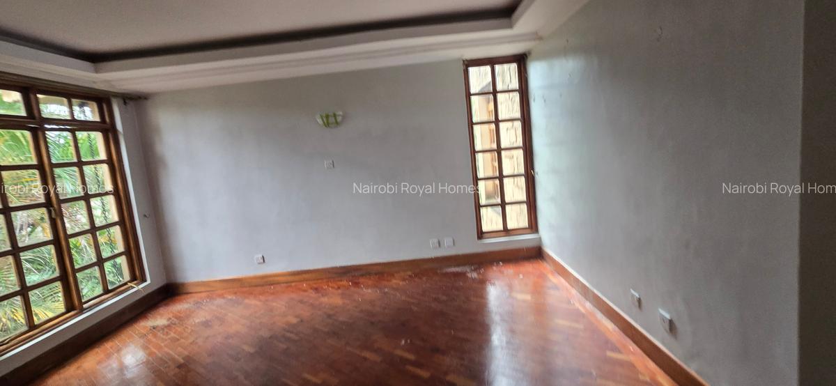 4 Bed House with En Suite at Runda Road - 8