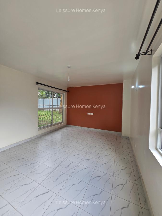 Studio Apartment with Swimming Pool at Bellevue - 3