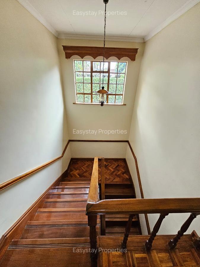 5 Bed House with En Suite in Runda - 5