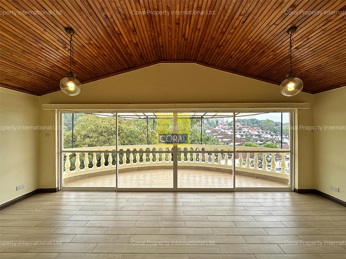 2 Bed Apartment in Brookside - 1