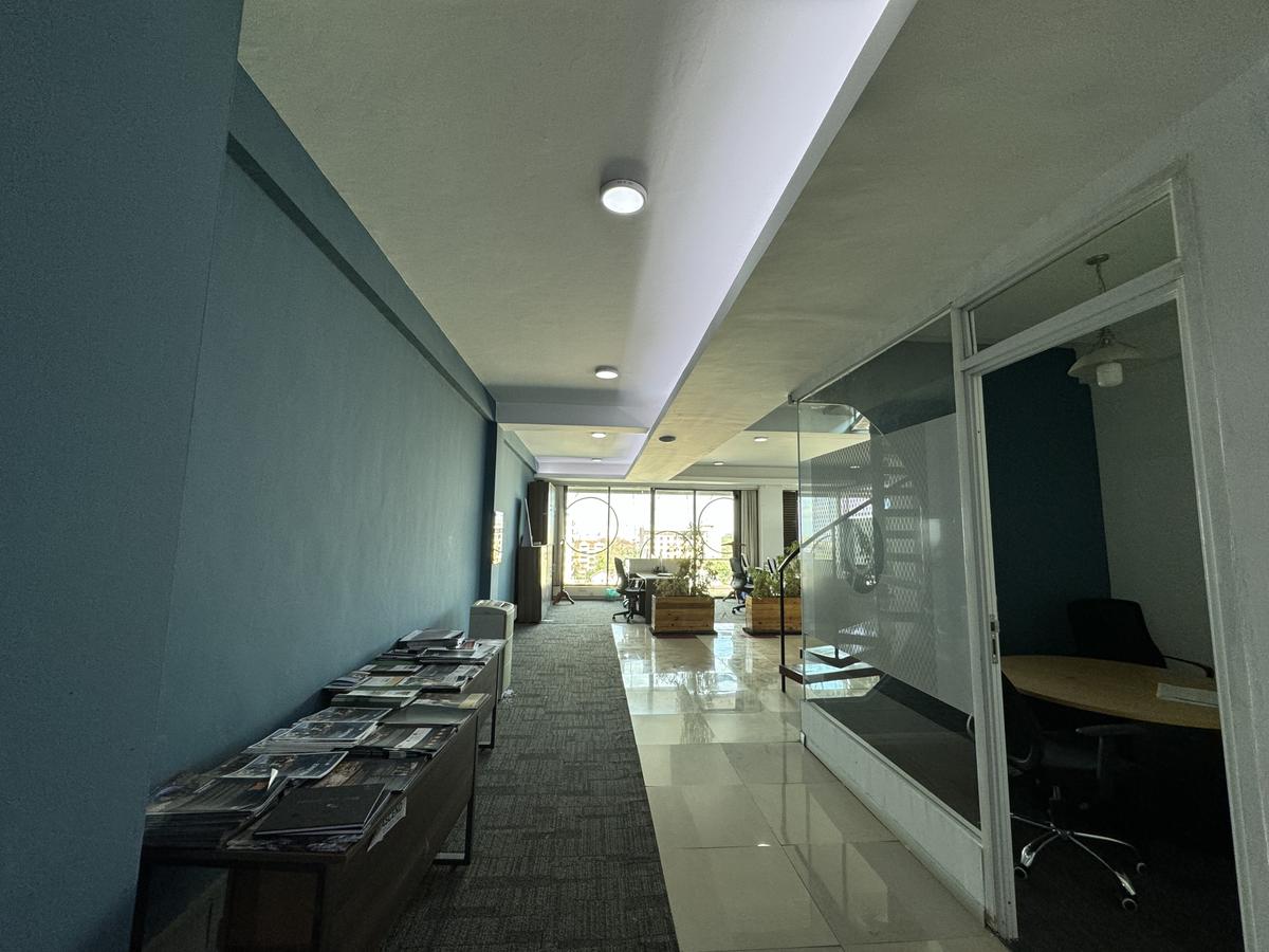 Furnished 2,600 ft² Office with Service Charge Included in Kilimani - 11