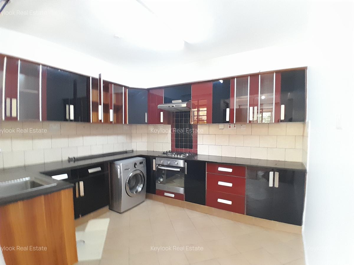 3 Bed Apartment with En Suite at Lavington Green - 6