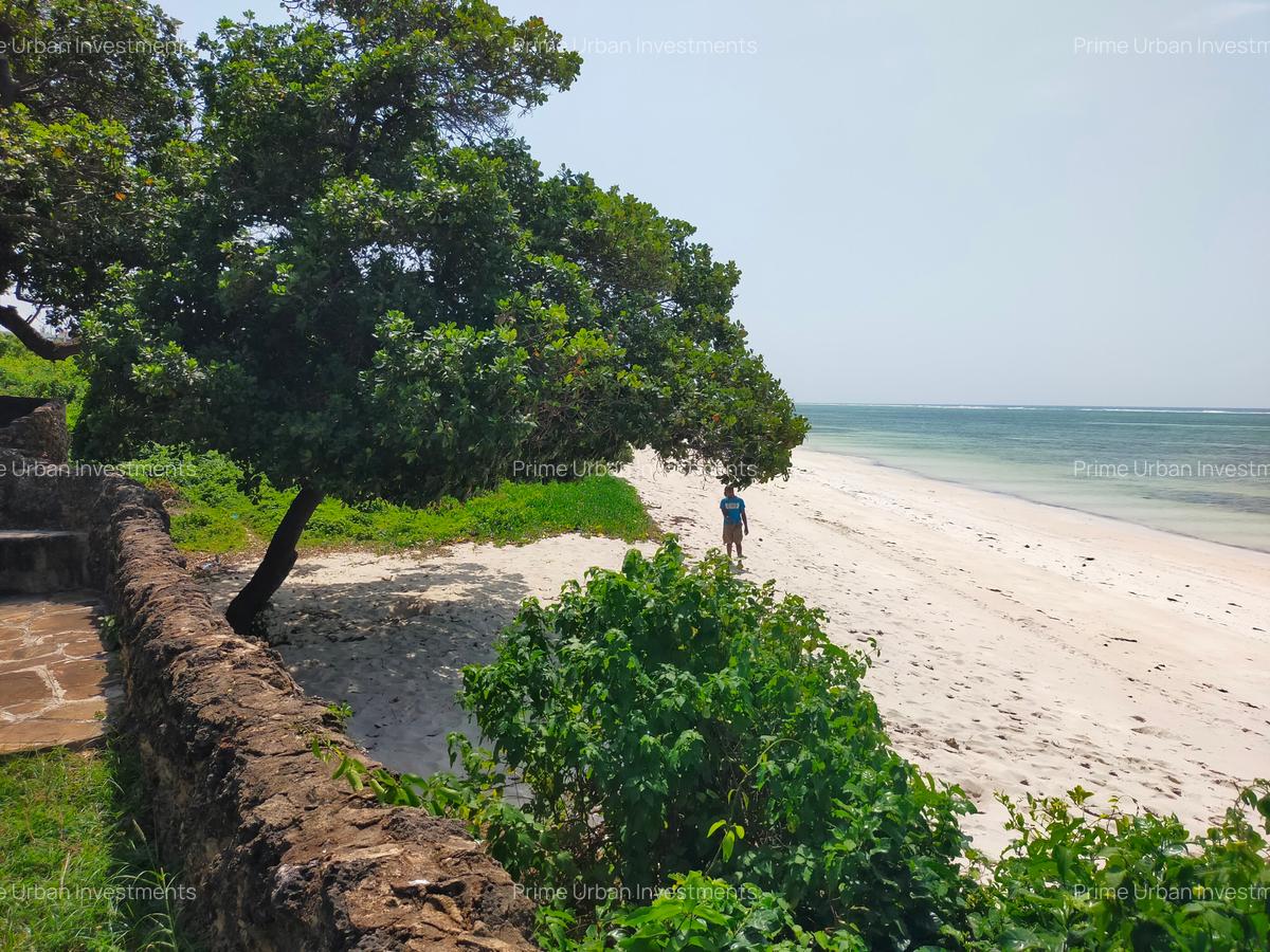 Land in Kikambala - 6