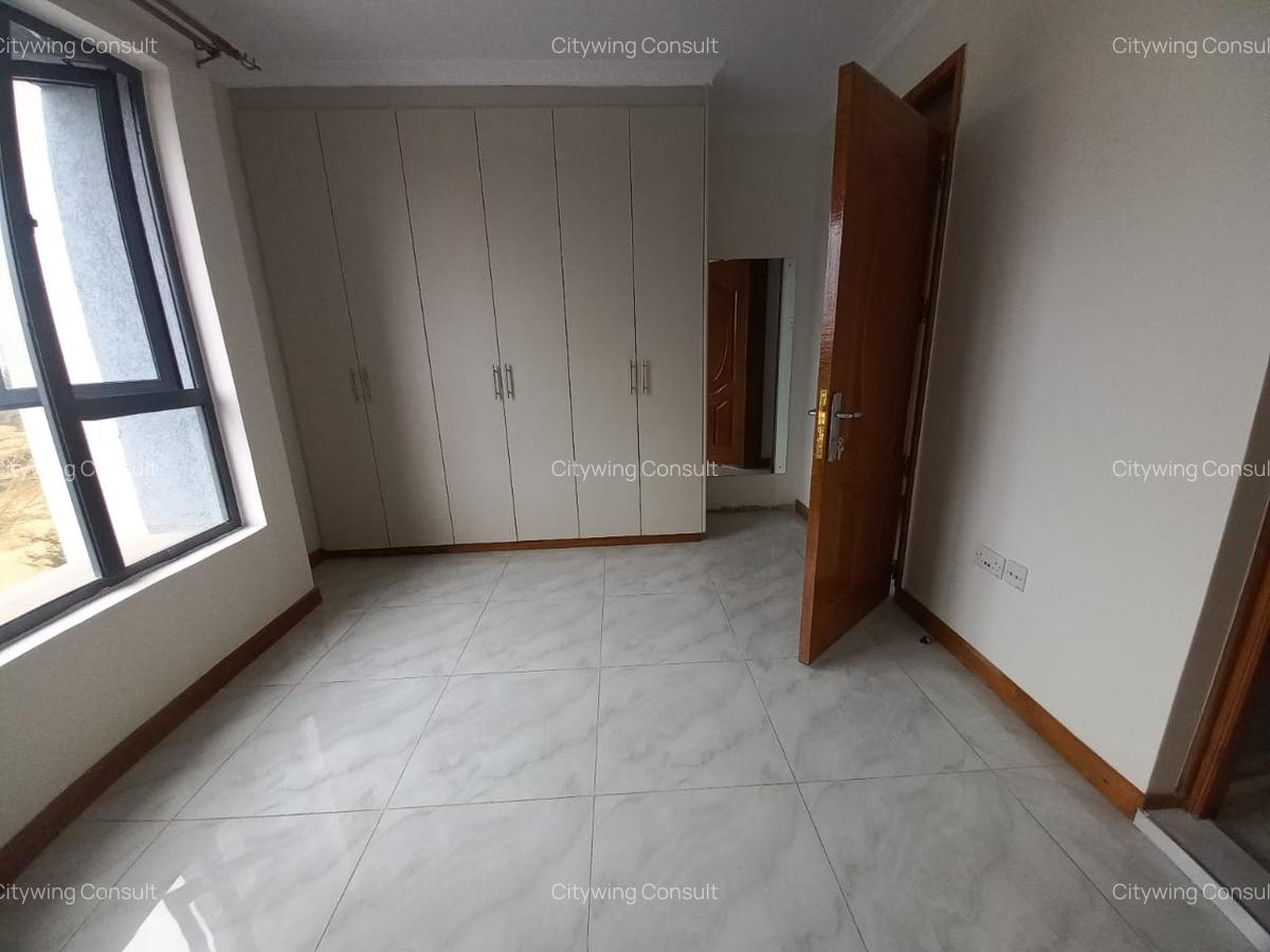 2 Bed Apartment with En Suite at School Lane - 14