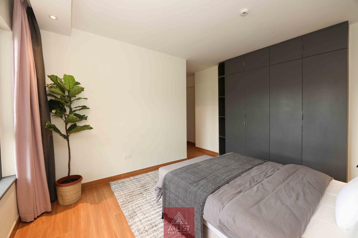 3 Bed Apartment with En Suite at Riverside - 4