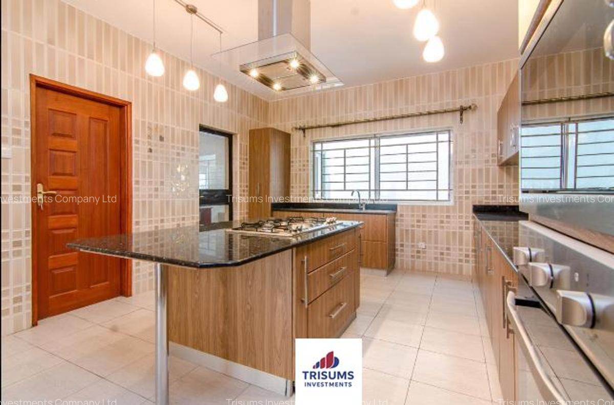 3 Bed Apartment with En Suite at Prp7+494 - 3