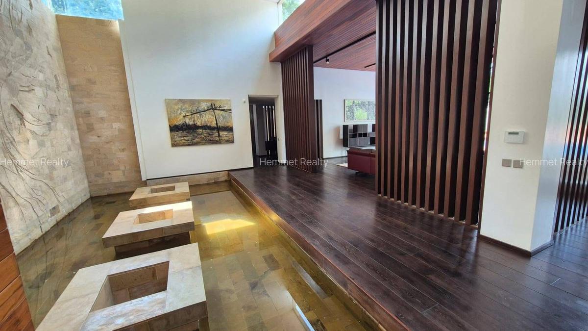 4 Bed House with En Suite in Loresho - 10