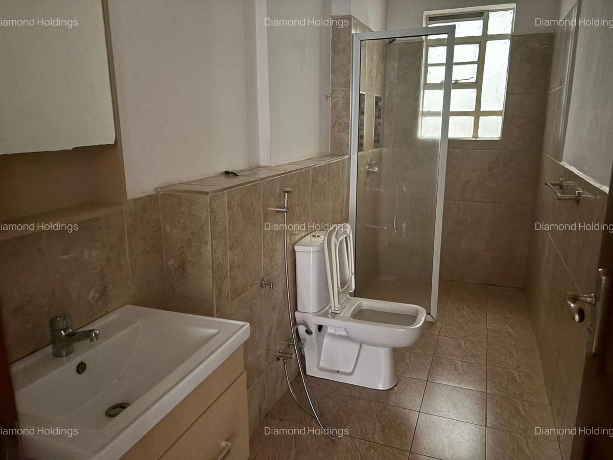 3 Bed Apartment with En Suite at Parklands - 11