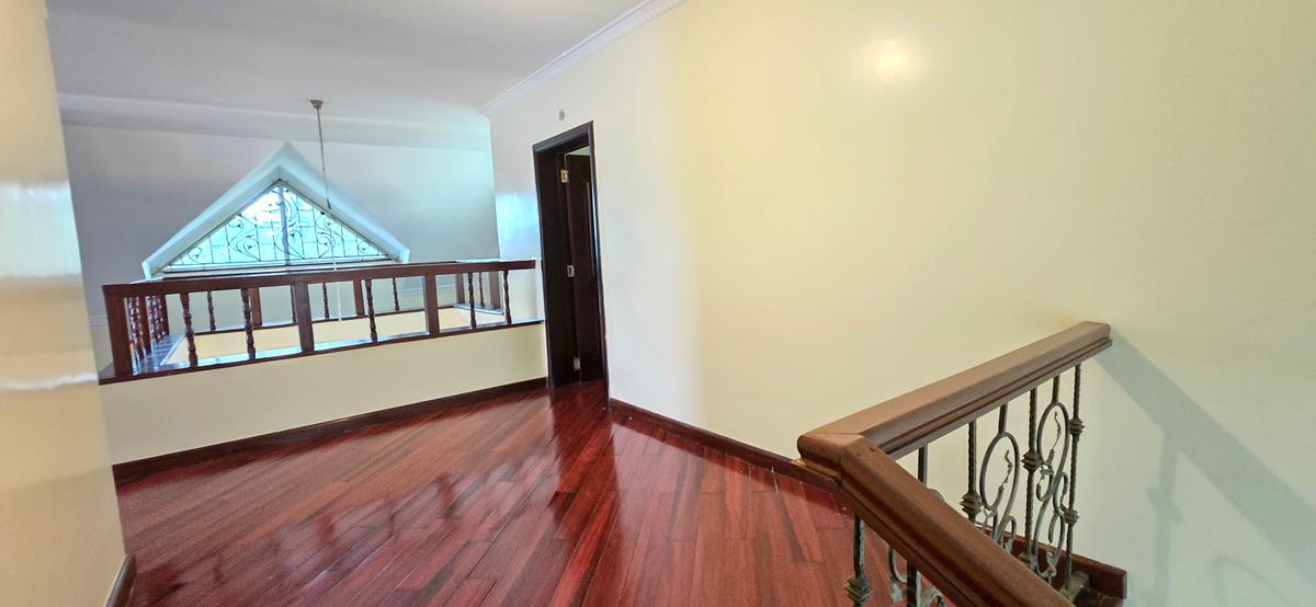 5 Bed Townhouse with En Suite at Isaac Gathanju Close - 12