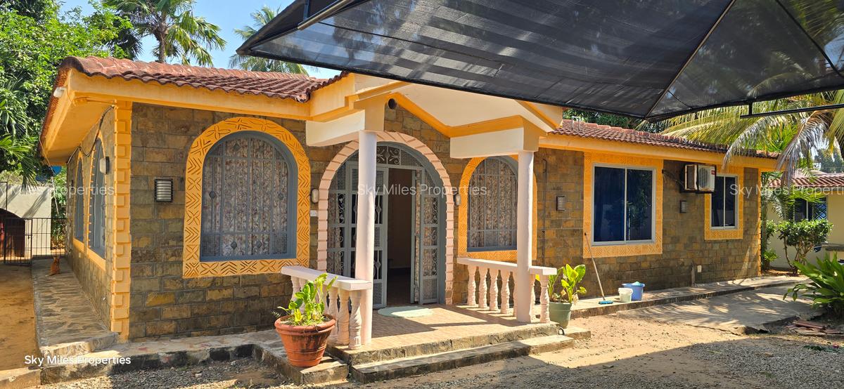 3 Bed House with En Suite at Mtwapa - 3
