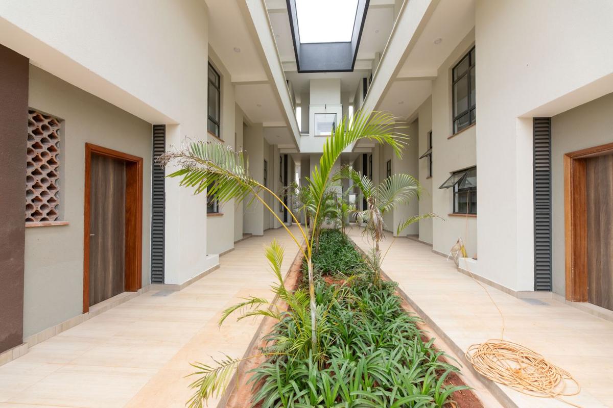 4 Bed Townhouse with En Suite at Two Rivers - 5