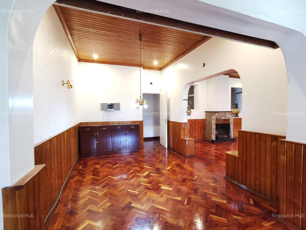 4 Bed Townhouse with En Suite at Spring Valley - 7