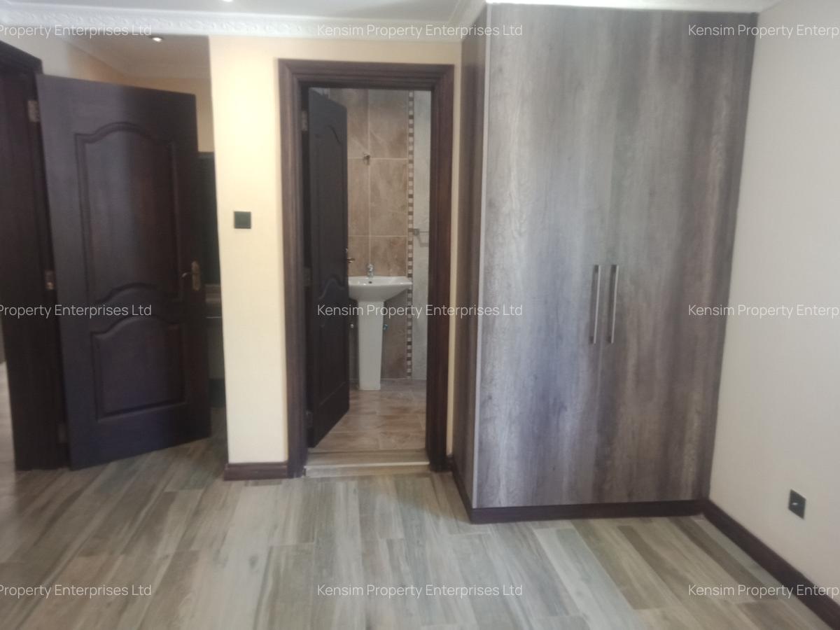 5 Bed Townhouse with En Suite in Lavington - 9