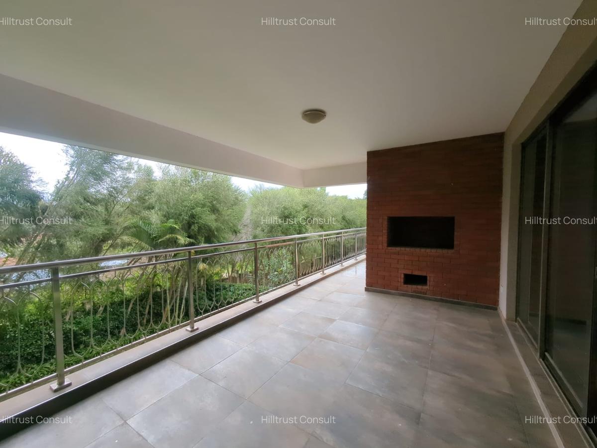 5 Bed Townhouse with En Suite in Lavington - 11