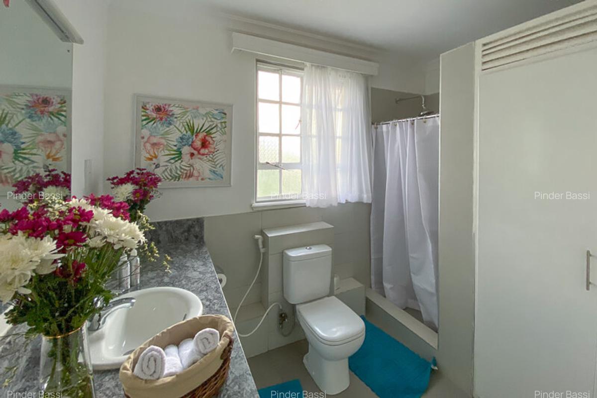 3 Bed House with En Suite in Muthaiga - 9