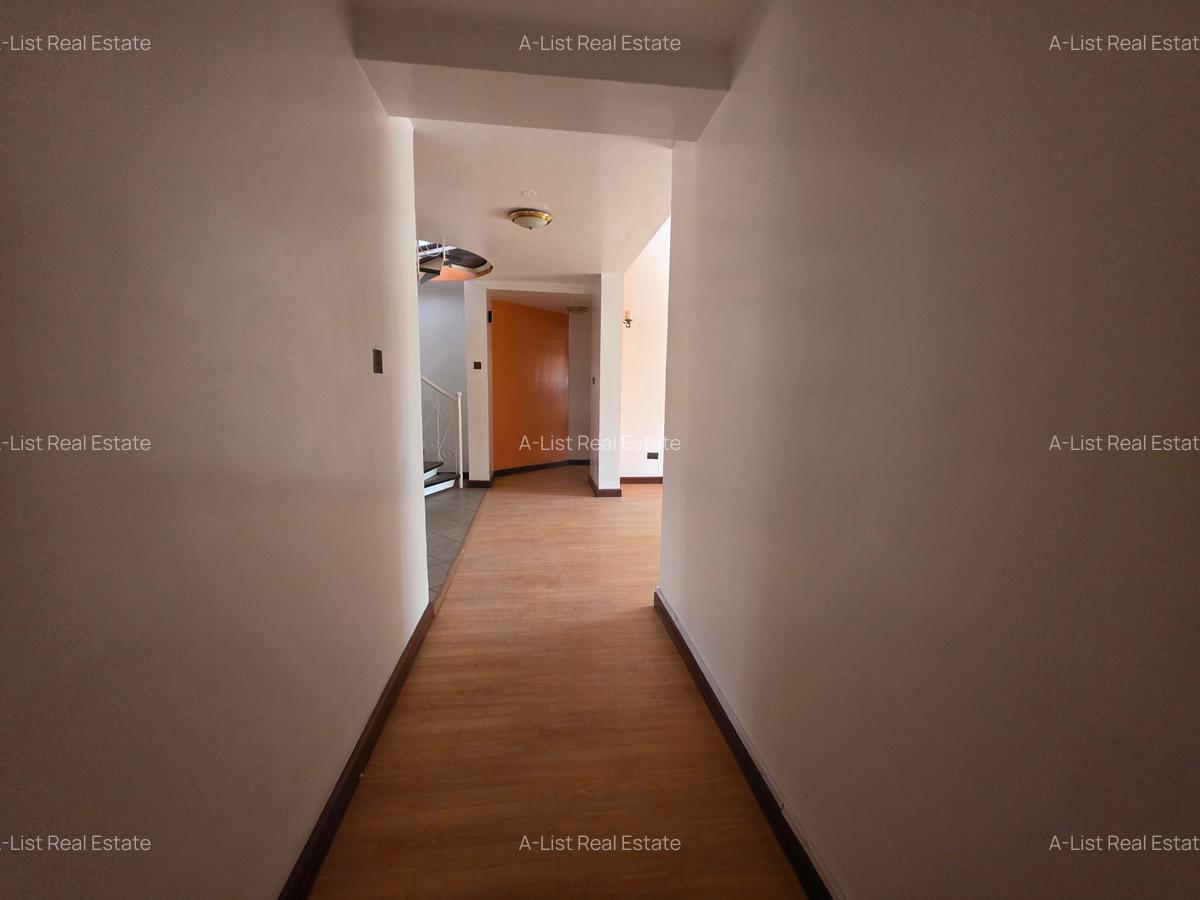 4 Bed Apartment with En Suite at Lavington - 12