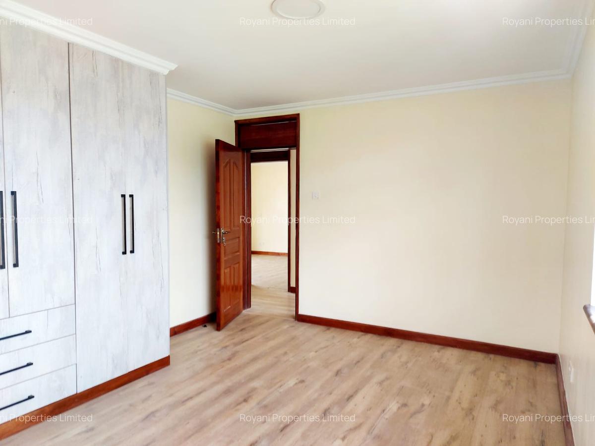 3 Bed Villa with En Suite at Fourways Junction - 9