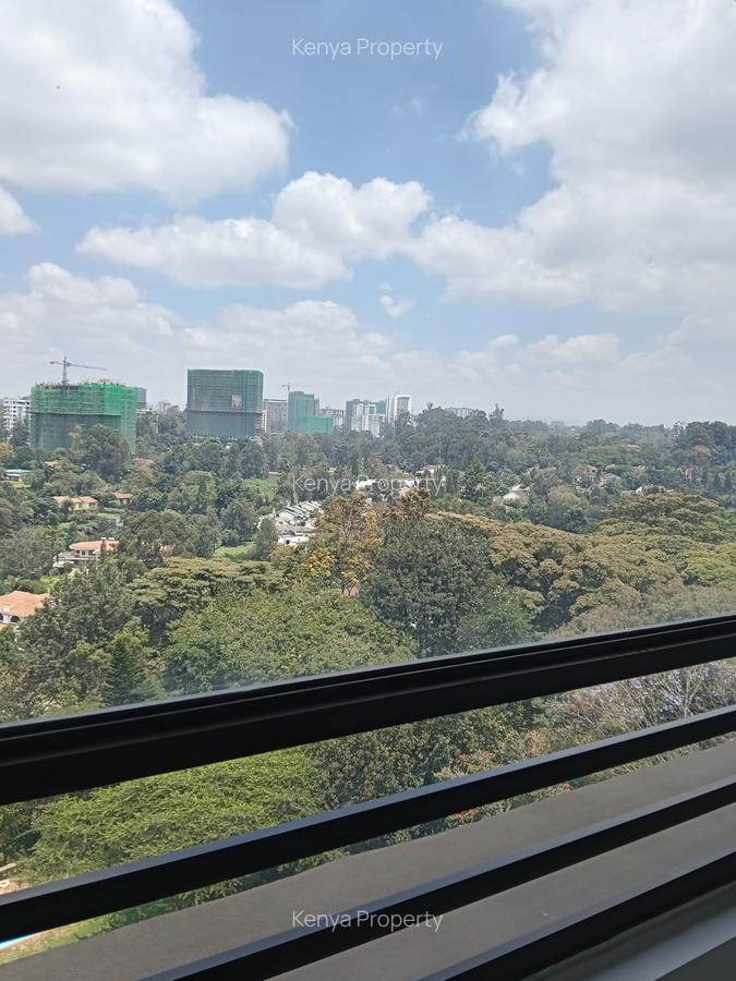 3 Bed Apartment with En Suite at Riverside Drive - 14