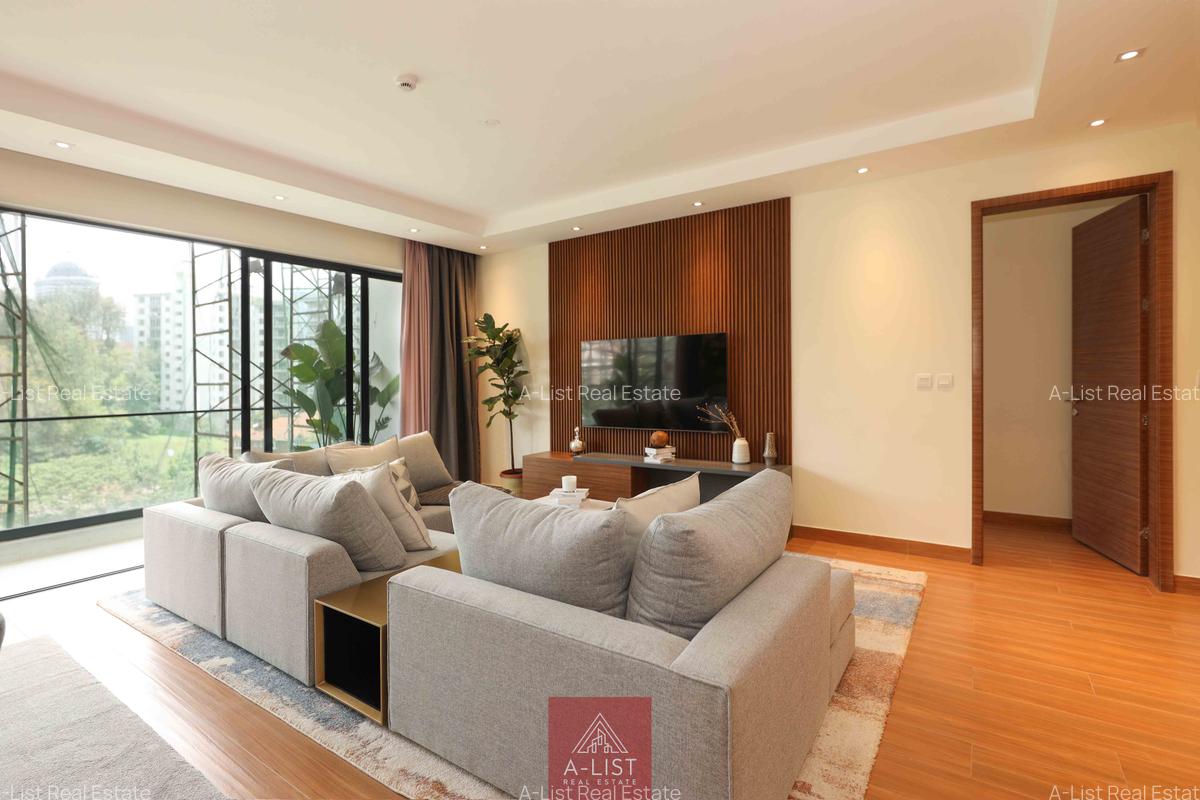 3 Bed Apartment with En Suite at Riverside Drive - 1