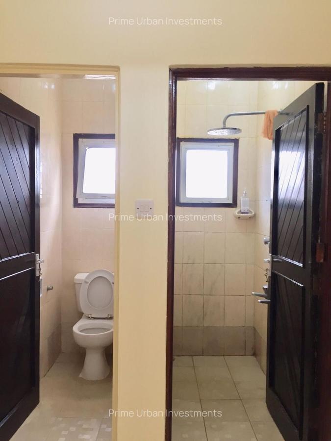 4 Bed House with En Suite in Nyali Area - 17