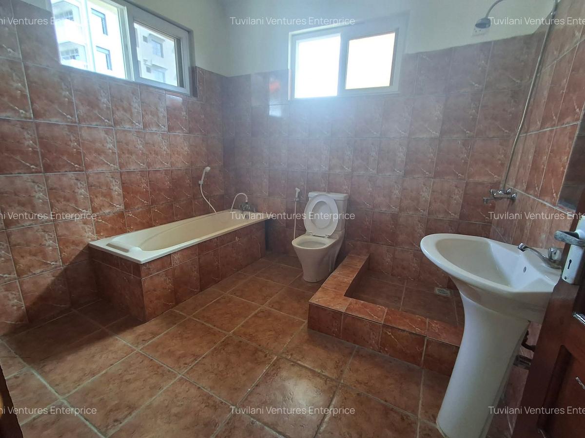 4 Bed Villa with En Suite at Utange - 7