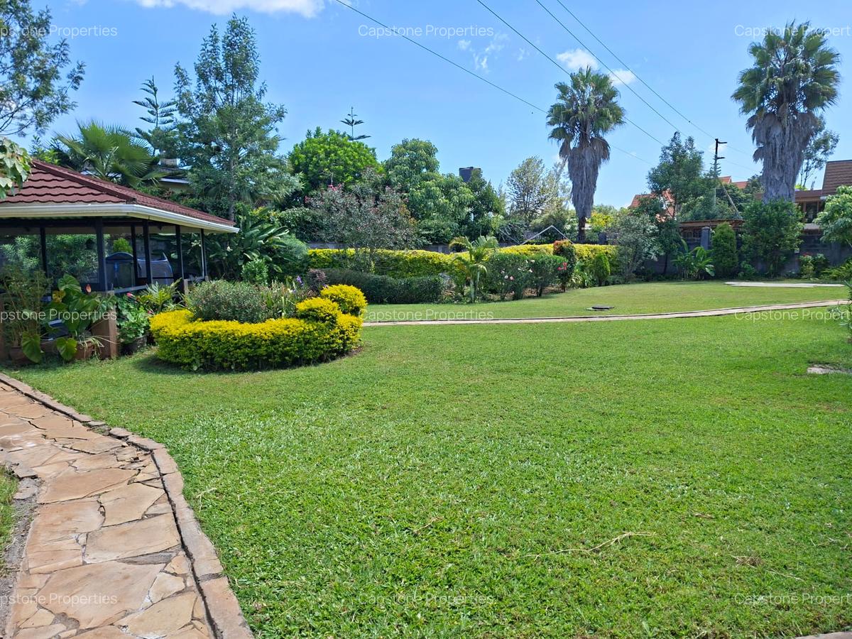 Serviced 2 Bed Apartment with En Suite at Runda - 2