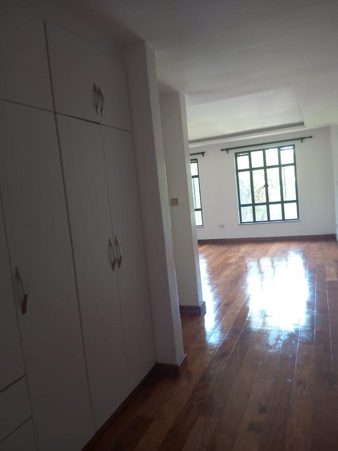 4 Bed Townhouse with En Suite in Karen - 18