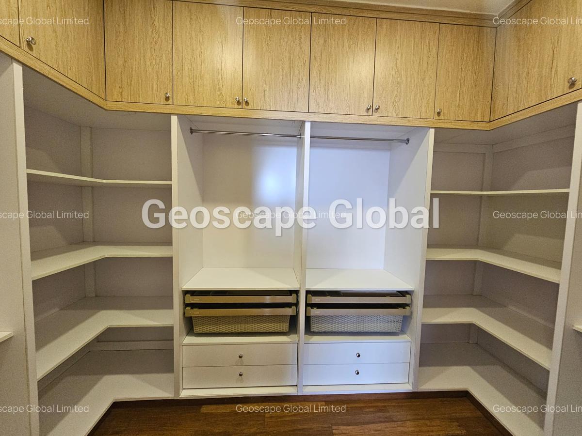 4 Bed Apartment with En Suite in Spring Valley - 2