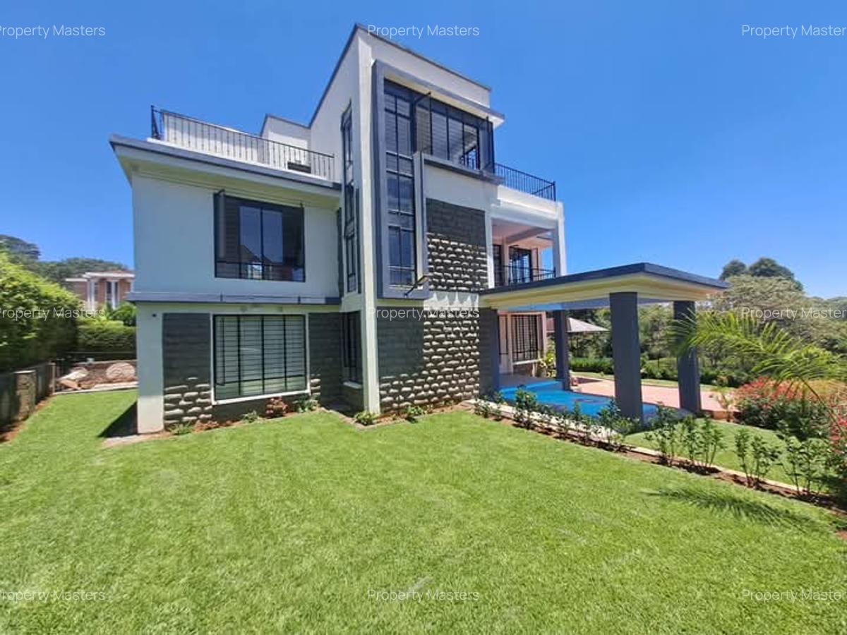 4 Bed House with En Suite at Centre Piece - 1