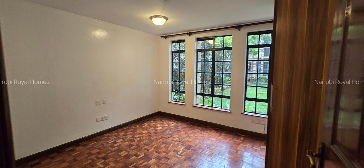 3 Bed Apartment with En Suite at Valley Arcade - 9