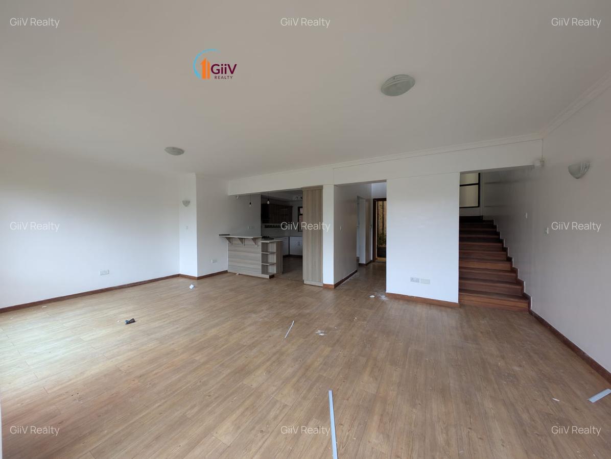 3 Bed Apartment with En Suite in Nyari - 8