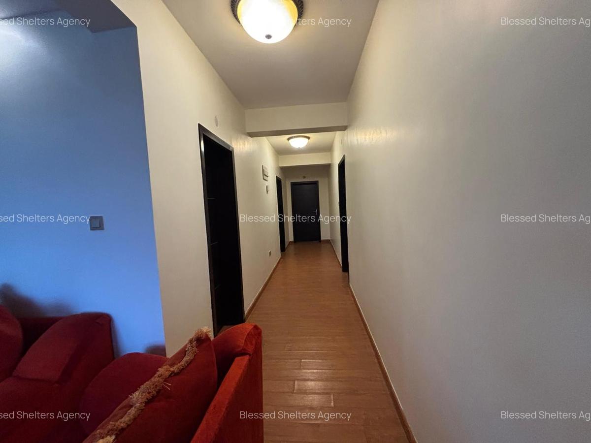 5 Bed Townhouse with En Suite in Ridgeways - 7