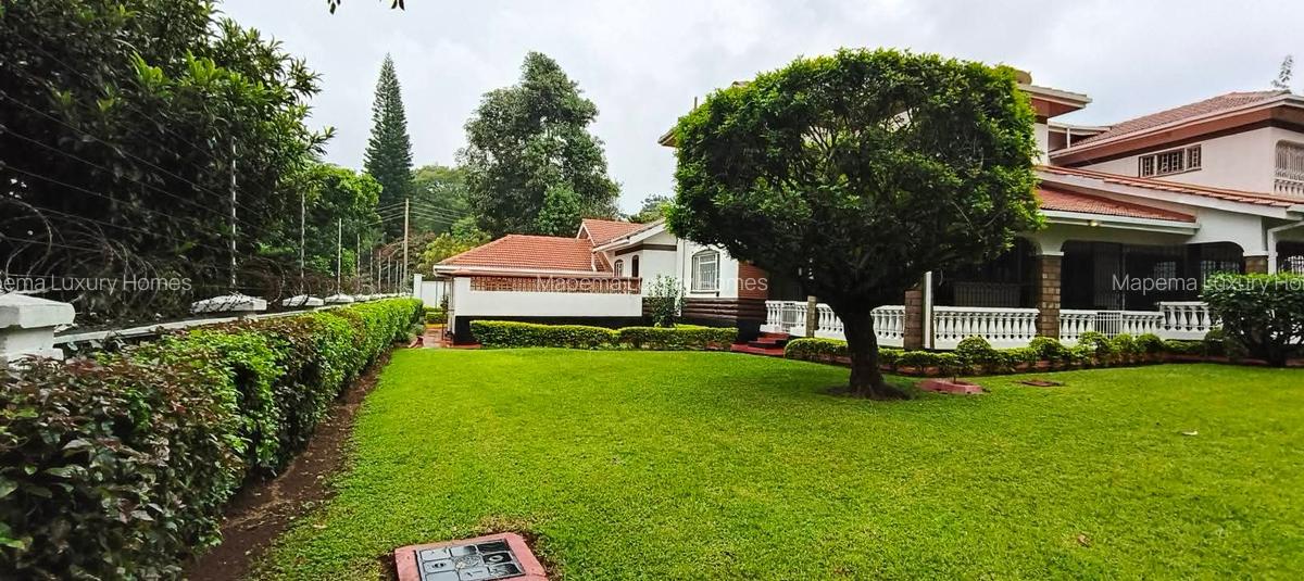 4 Bed House with En Suite at Rosslyn - 2