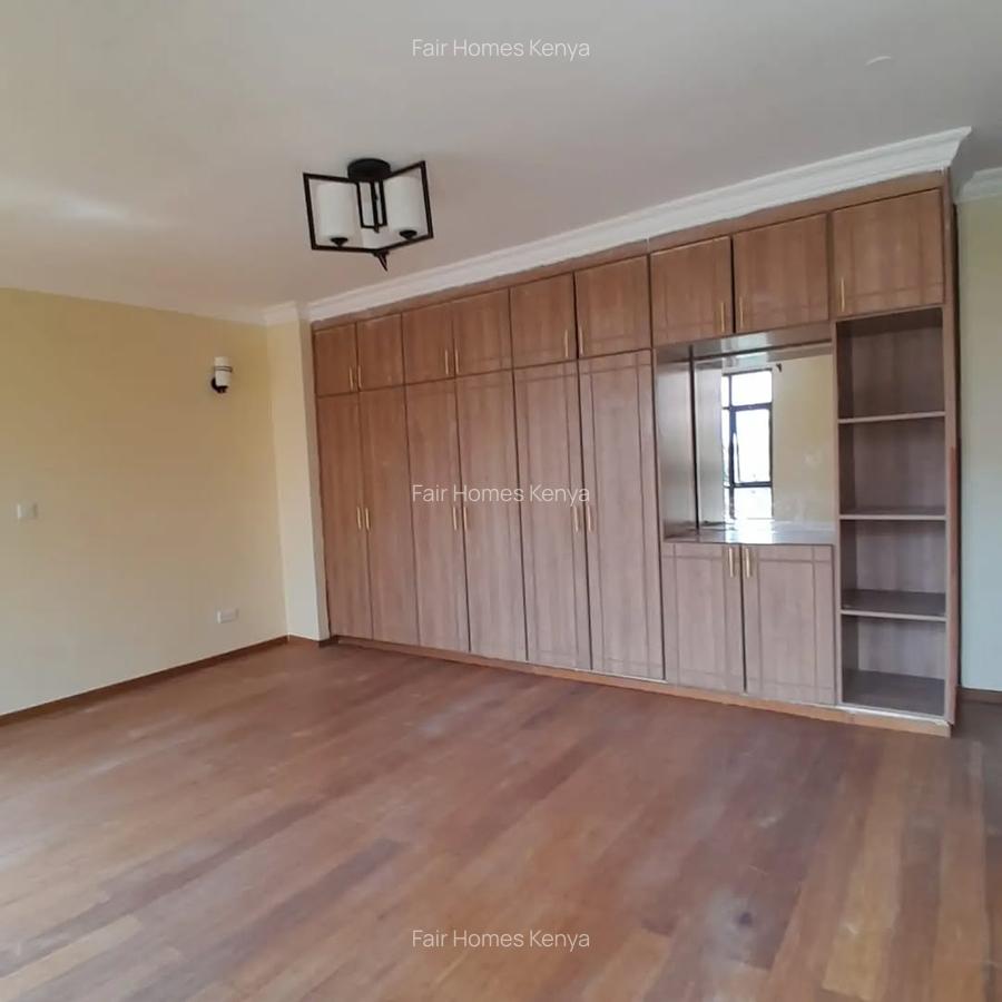 5 Bed Townhouse with En Suite at Amboseli Road - 11