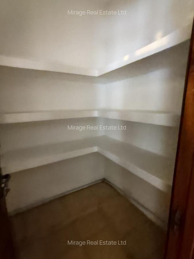 4 Bed Apartment with En Suite in Kileleshwa - 11