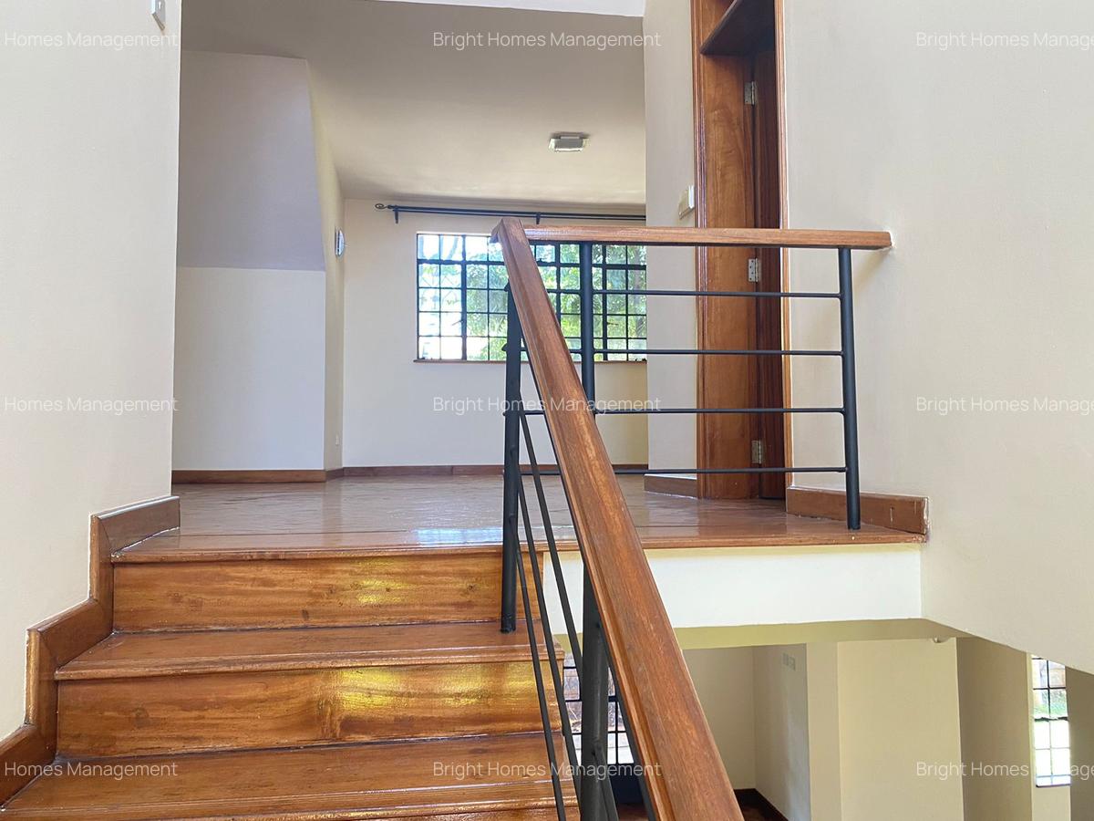 4 Bed Townhouse with En Suite in Lavington - 5
