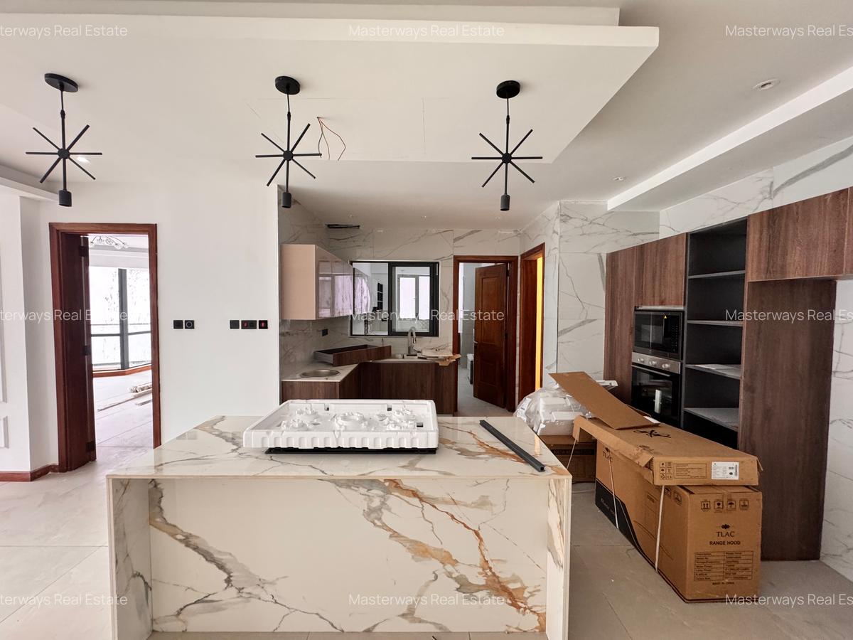 Serviced 3 Bed Apartment with En Suite in Riverside - 4