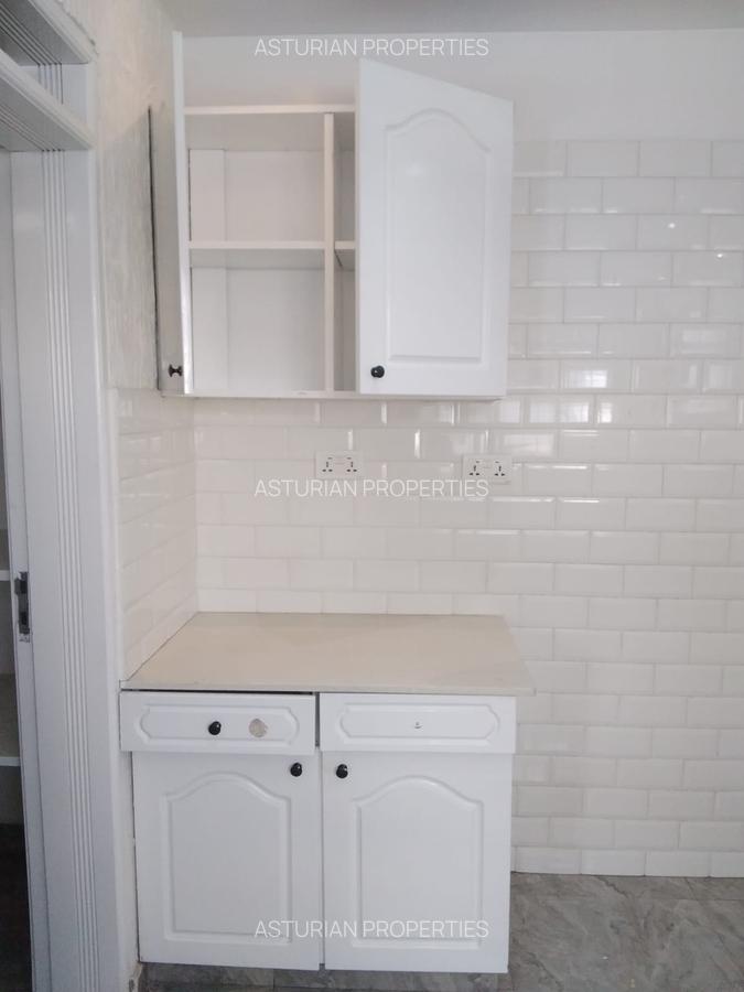 Serviced 4 Bed Apartment with En Suite in Riverside - 11