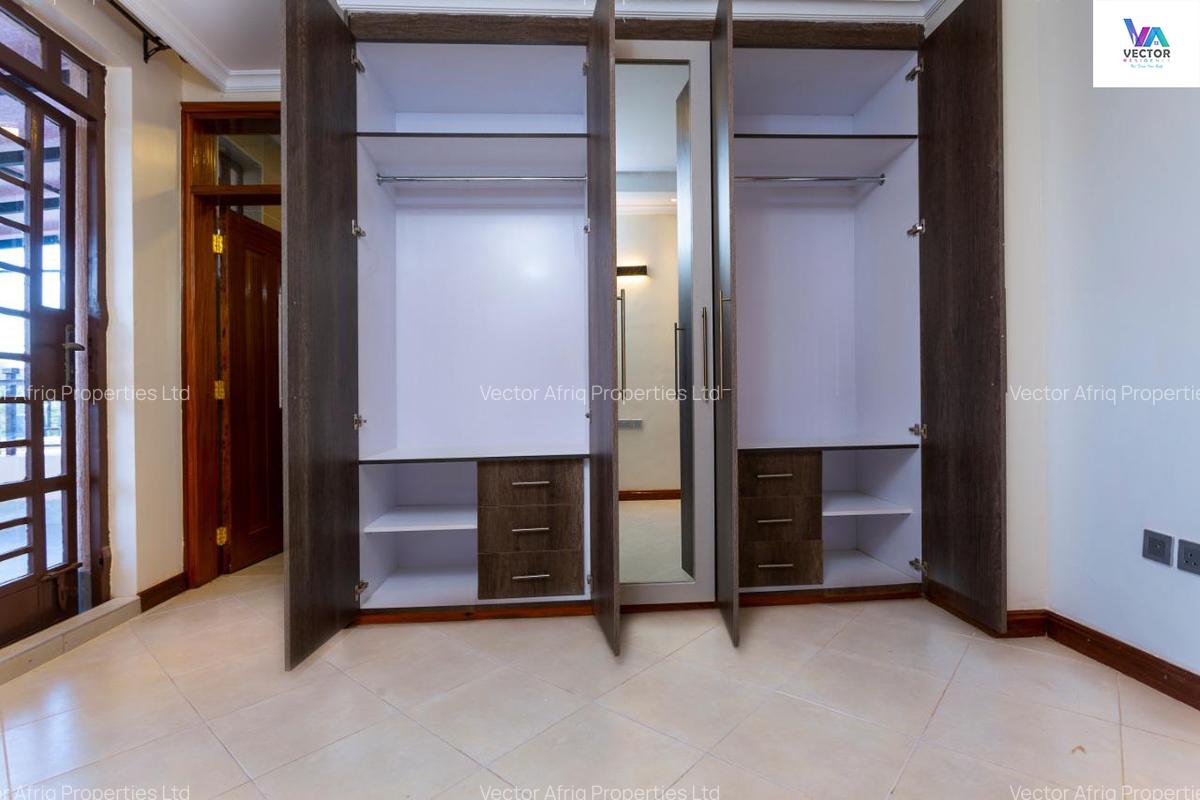 4 Bed Townhouse with En Suite in Ngong - 7