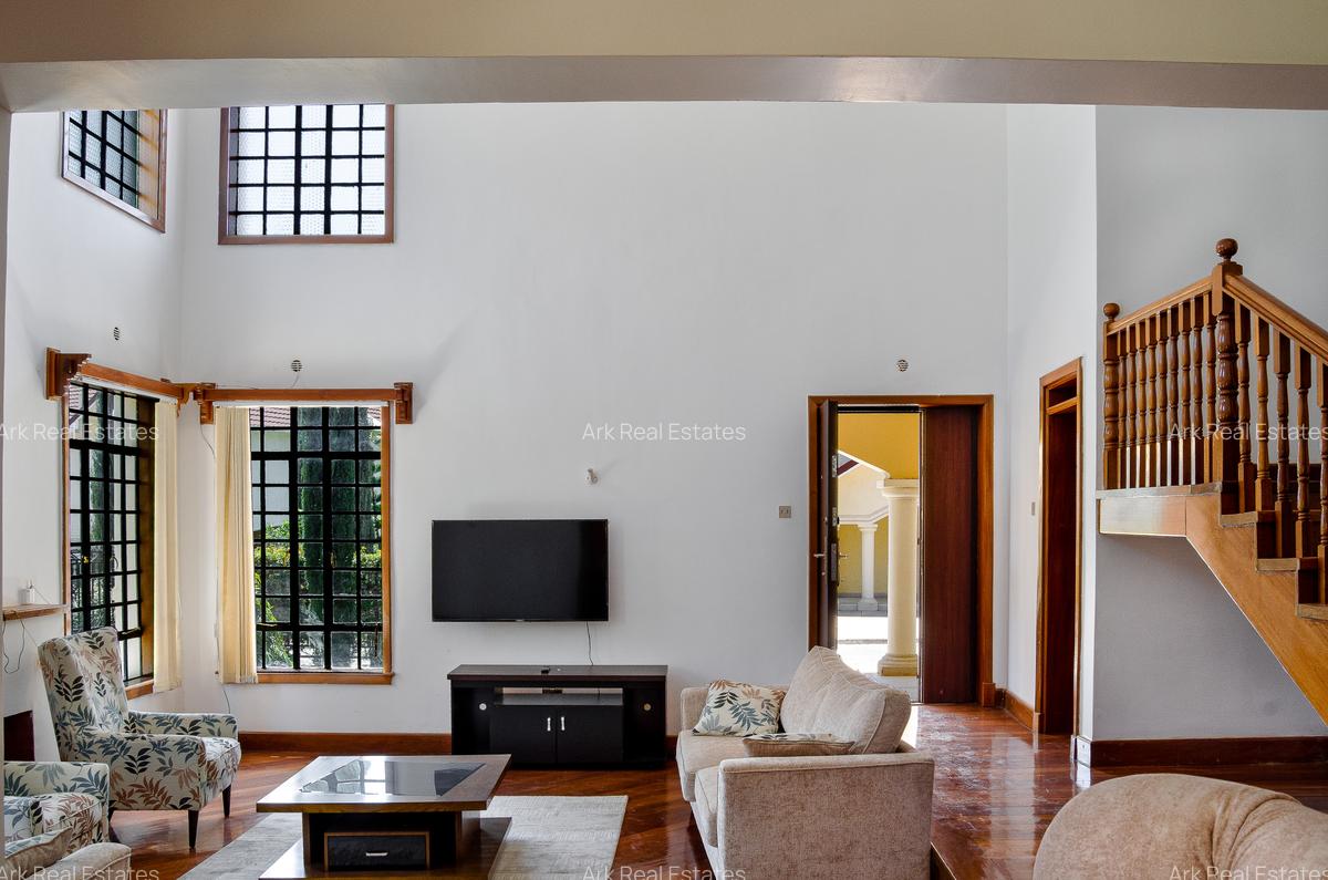 4 Bed Villa with En Suite at Green Park - 4