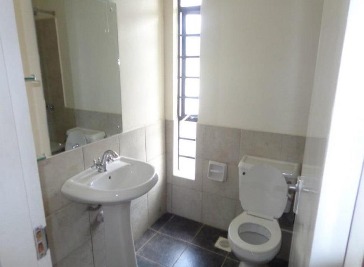 3 Bed Townhouse with En Suite at Mombasa Road - 15