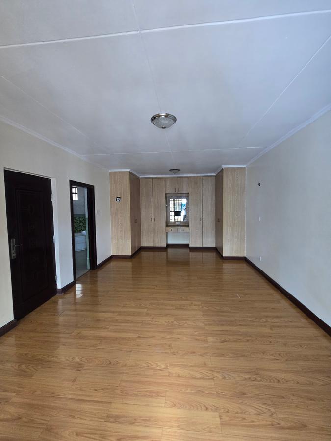 4 Bed Townhouse with En Suite at Gitanga Road - 10