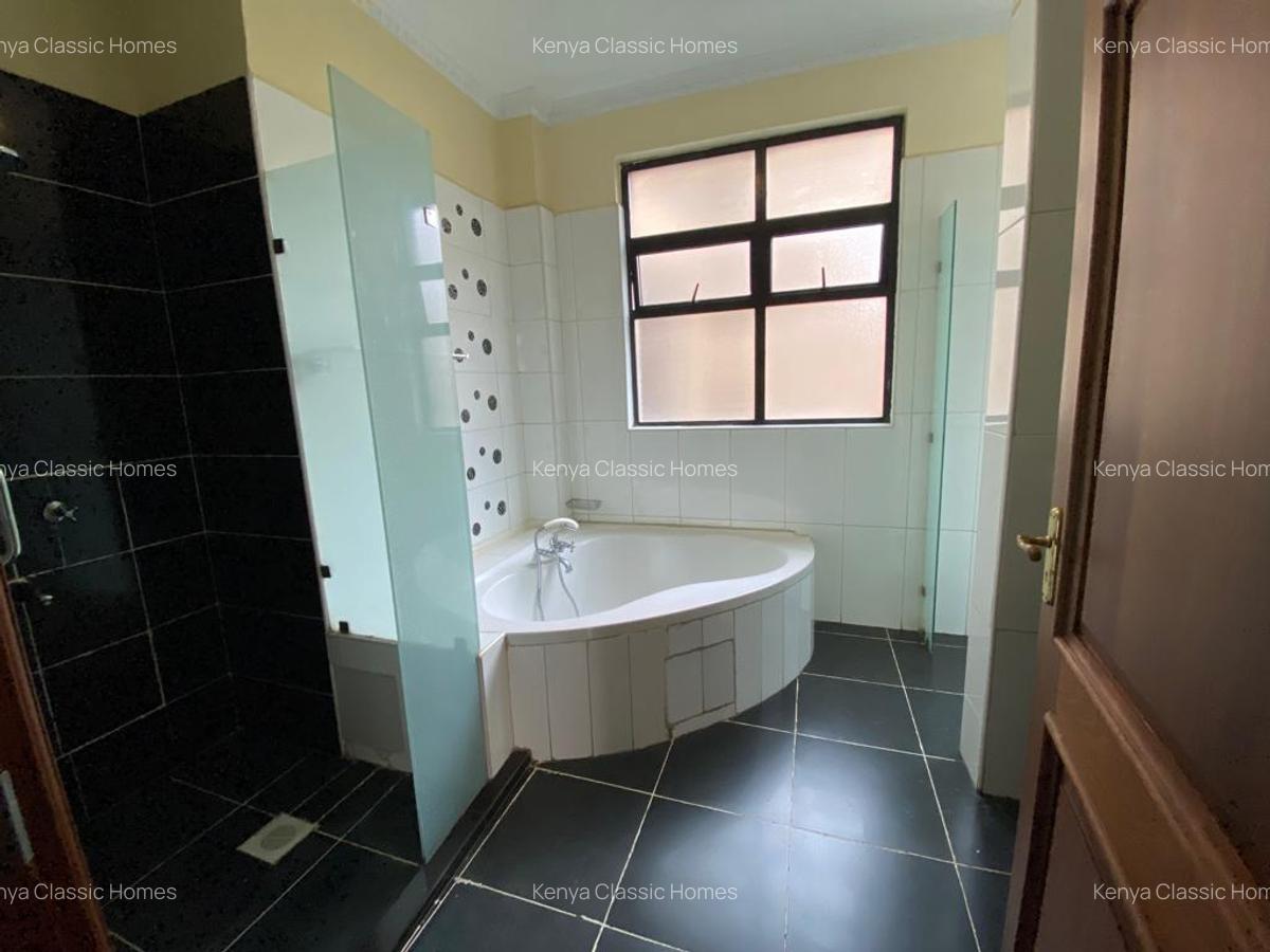 3 Bed Apartment with En Suite at Kilimani - 11