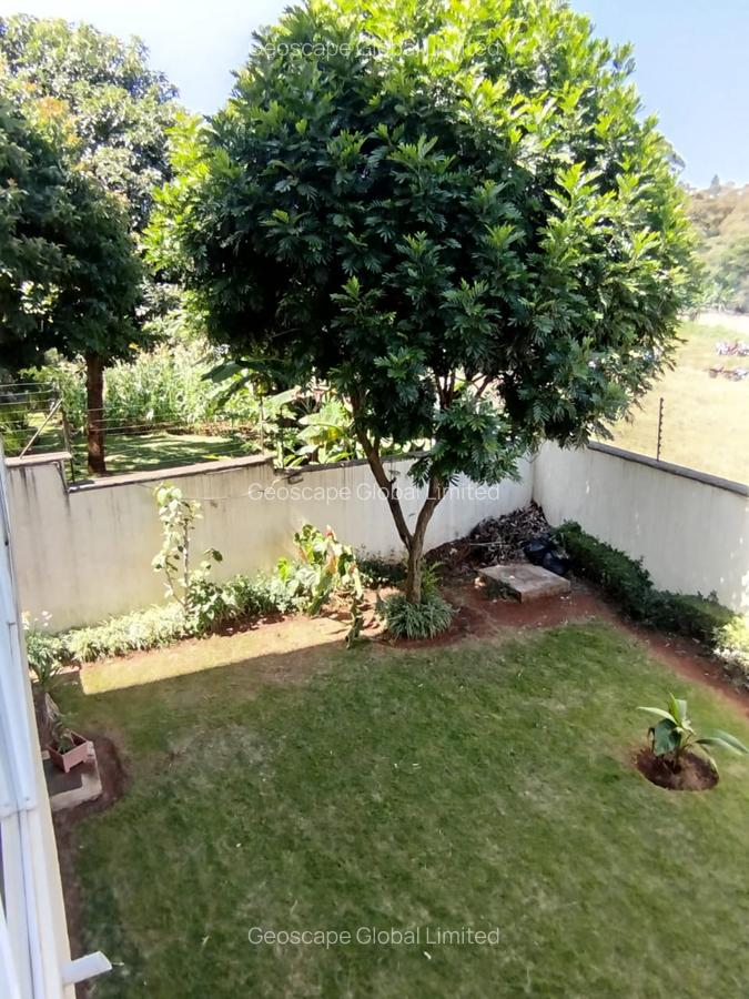 5 Bed House with En Suite in Lavington - 10