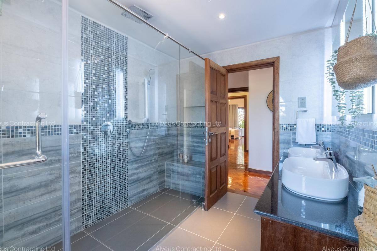 3 Bed Apartment with En Suite in Nyali Area - 19
