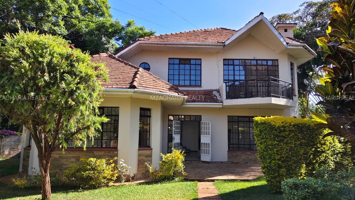 4 Bed House with En Suite in Spring Valley - 2