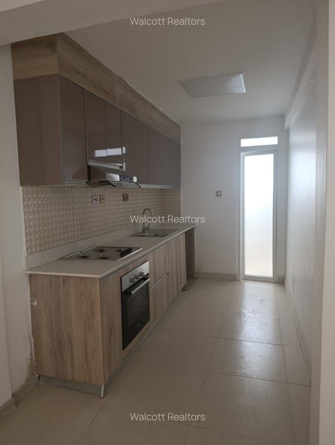 Studio Apartment with En Suite in Westlands Area - 19