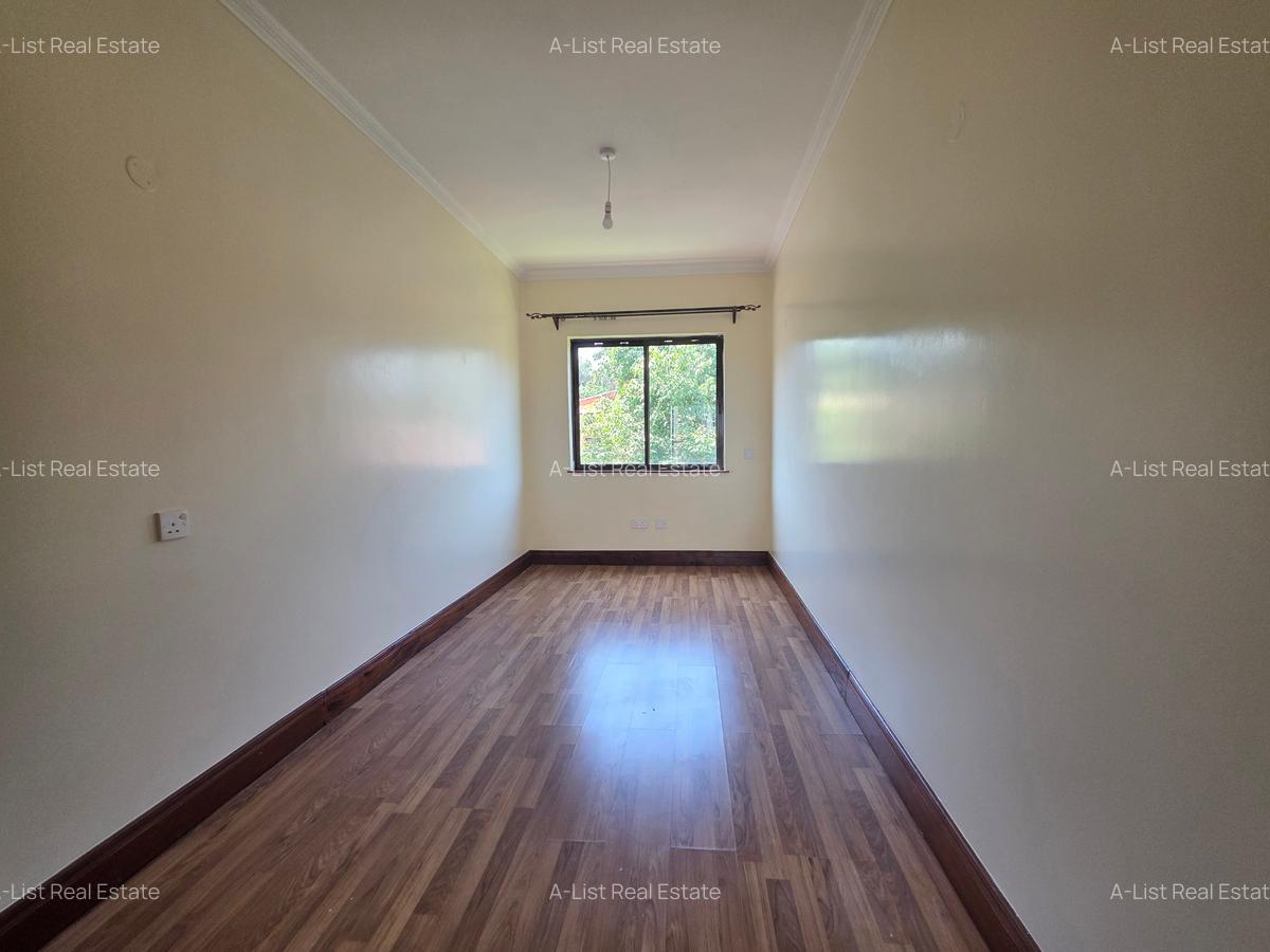 4 Bed Townhouse with En Suite at Grevillea Grove - 8